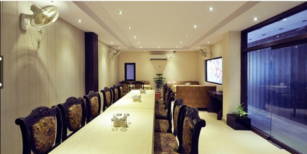 โฮเต็ล จัสมิน Hotel หริทวาร ภายนอก รูปภาพ