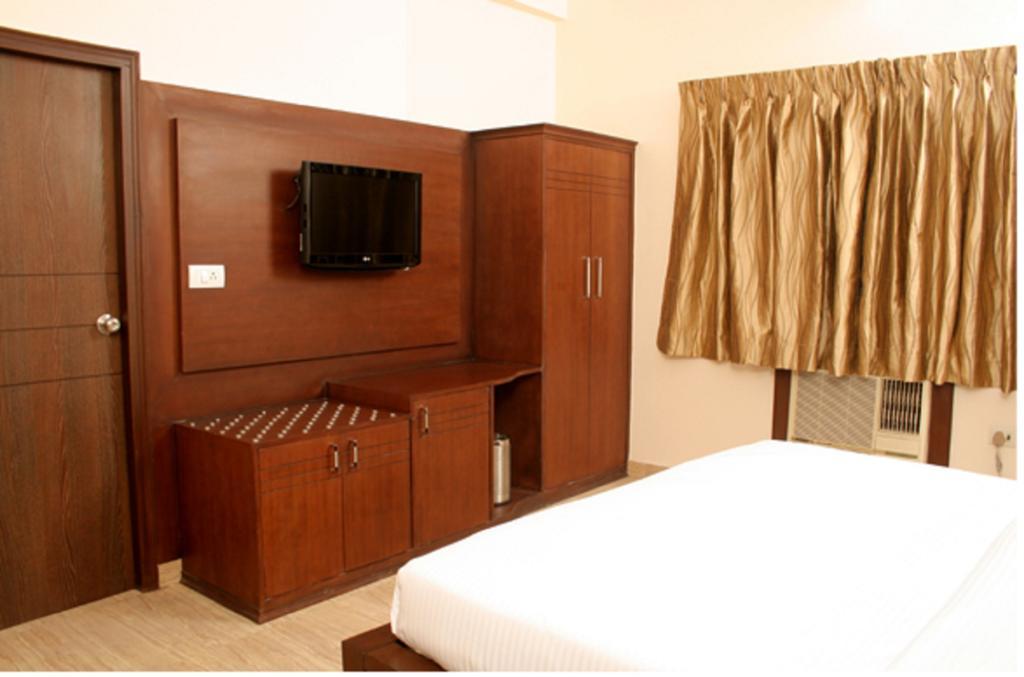 โฮเต็ล จัสมิน Hotel หริทวาร ภายนอก รูปภาพ
