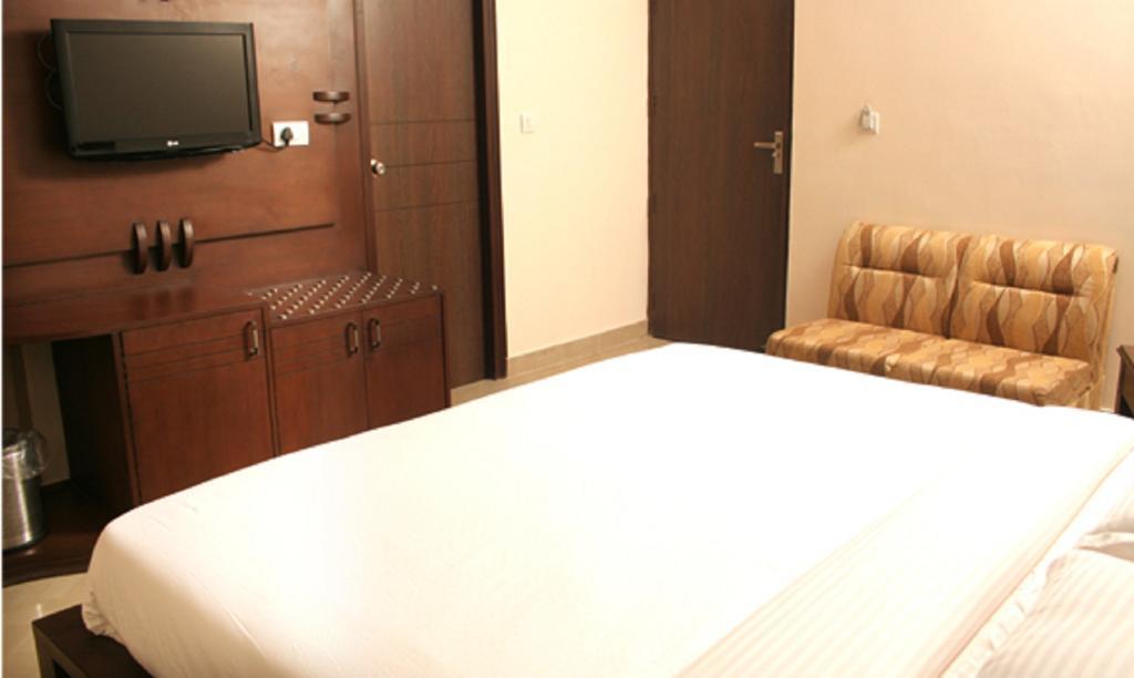 โฮเต็ล จัสมิน Hotel หริทวาร ภายนอก รูปภาพ